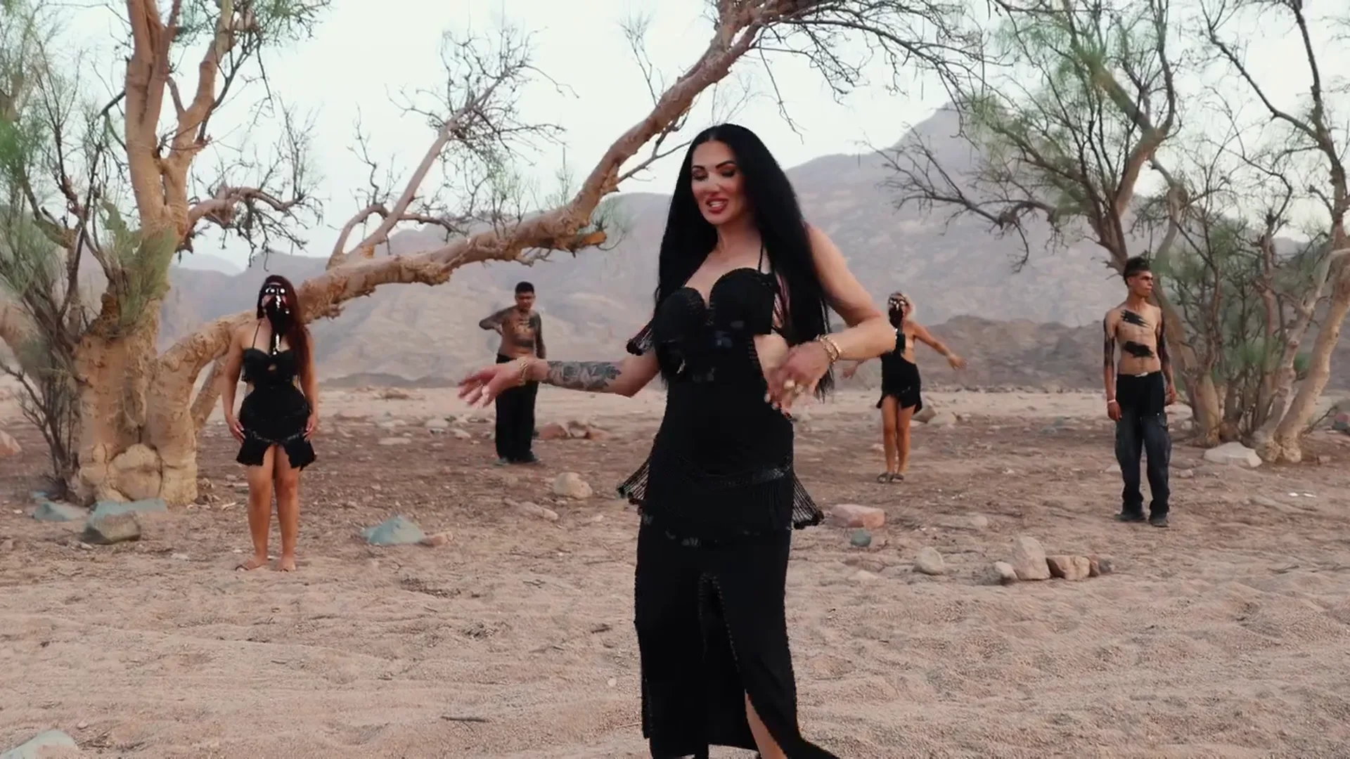 Ewa performing Habibi with dancers in the Red Sea mountains